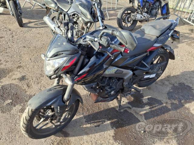 2025 BAJAJ DOMINAR 