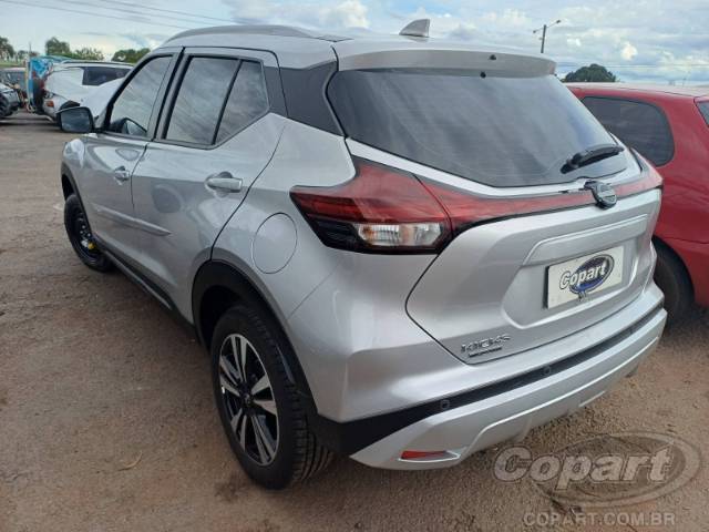 2025 NISSAN Kicks Play 