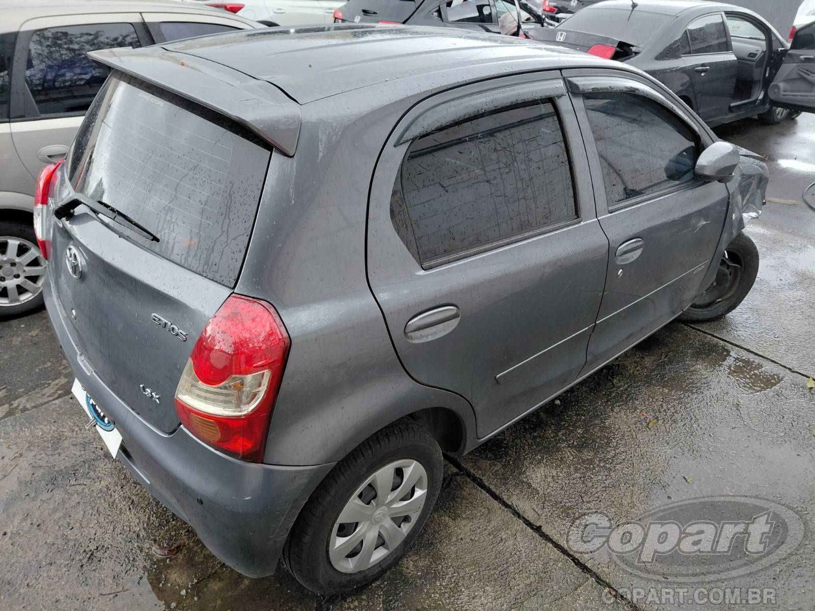 Foto 4: 2014 TOYOTA ETIOS