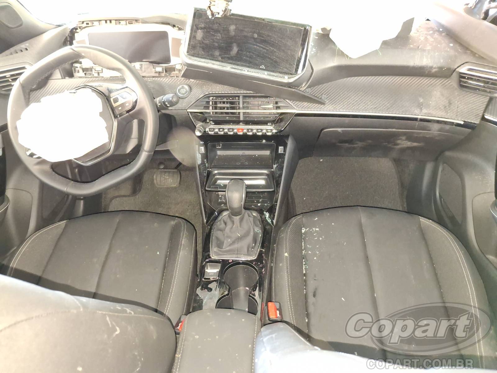 Foto 9 de 10: 2025 PEUGEOT 2008