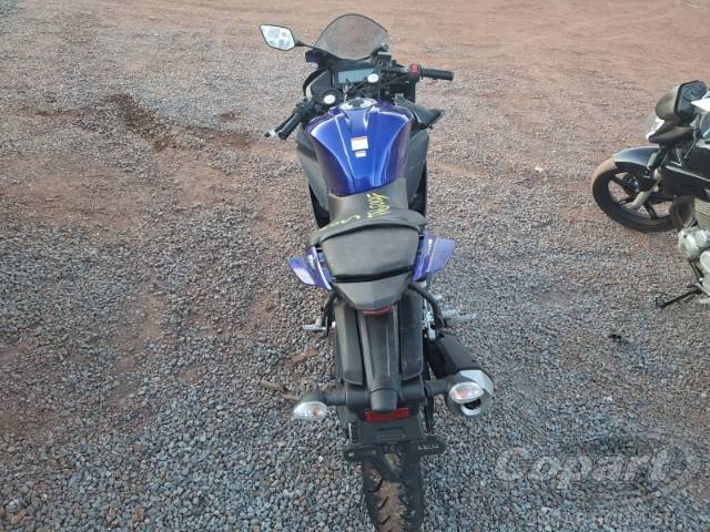 2025 YAMAHA YZF R15 