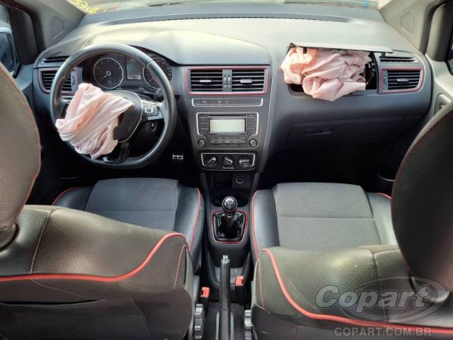 2016 VOLKSWAGEN FOX 