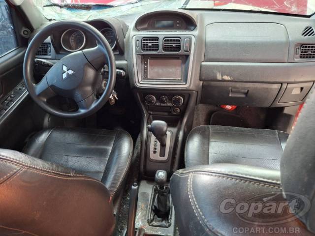 2015 MITSUBISHI PAJERO TR4 