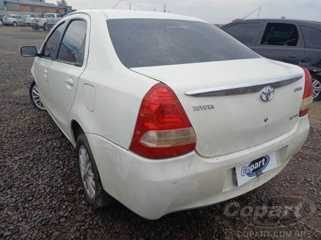2013 TOYOTA ETIOS SEDA 