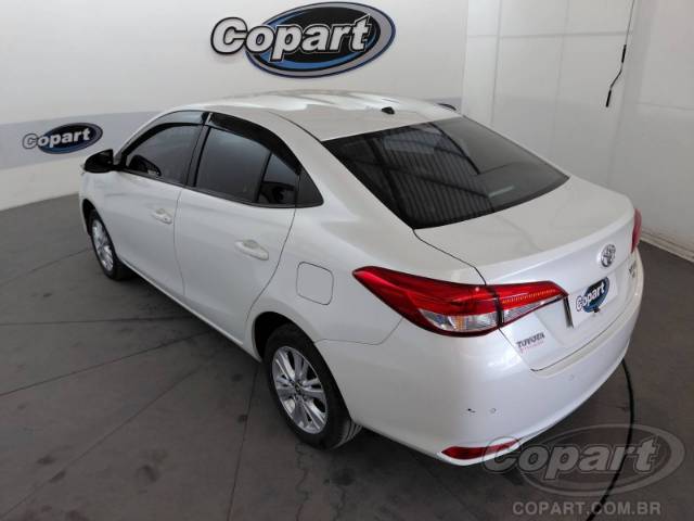 2019 TOYOTA YARIS SEDA 