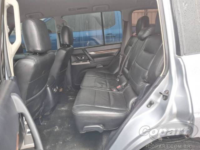 2009 MITSUBISHI PAJERO FULL 