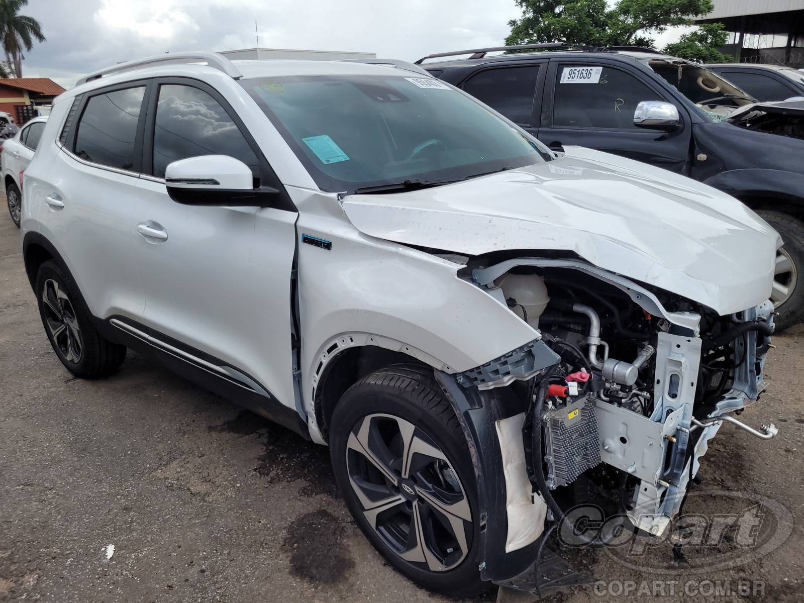 Veículo Caoa Chery Tiggo CAOA CHERY Tiggo 5X Pro Hybrid 2024 Médio Colisão Frontal 2025 em leilão