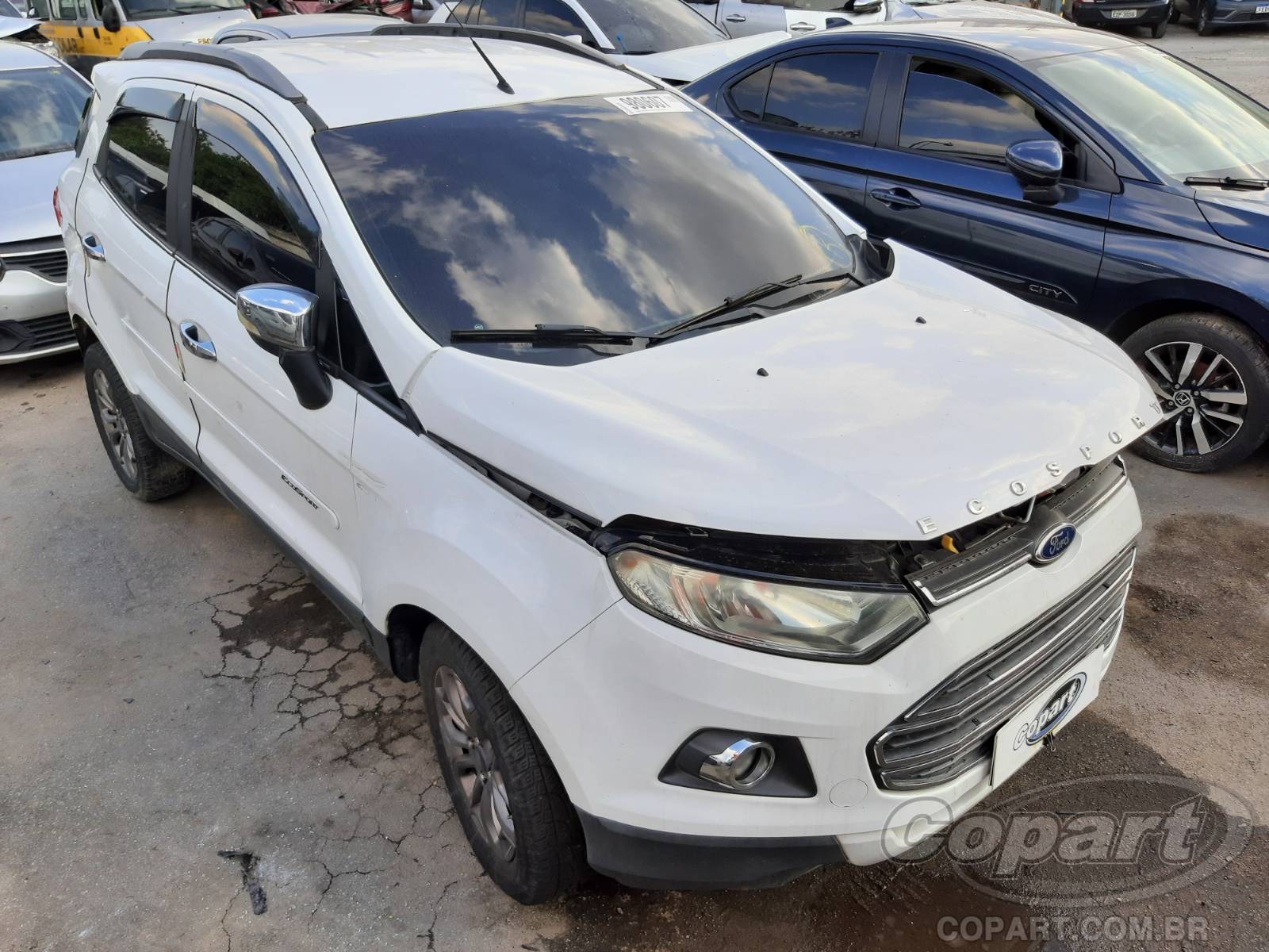 Veículo Ford Ecosport Ford EcoSport FreeStyle 1.6 16V Sigma 2014 Médio Dano Frontal 2014 em leilão