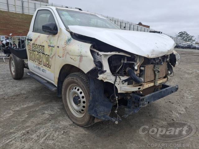 2025 TOYOTA HILUX CS 