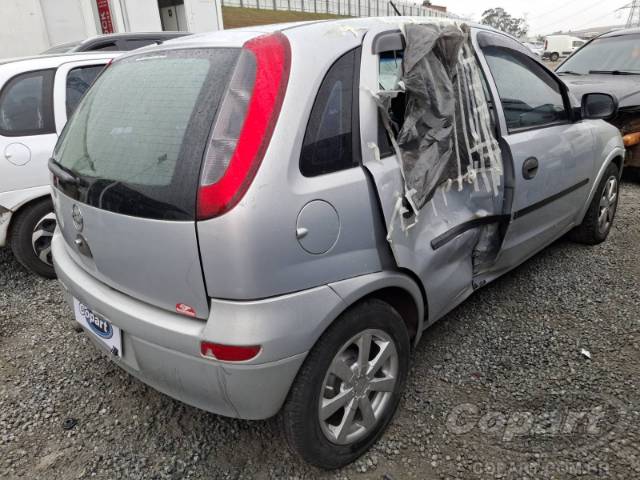 2004 CHEVROLET CORSA 