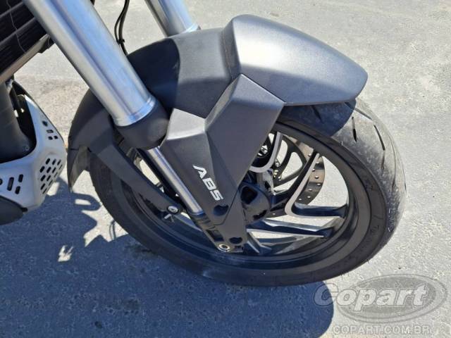 2025 BAJAJ DOMINAR 