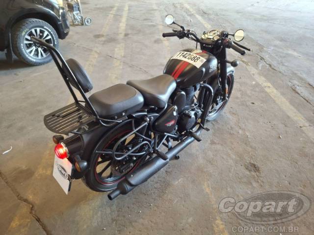 2025 ROYAL ENFIELD CLASSIC 