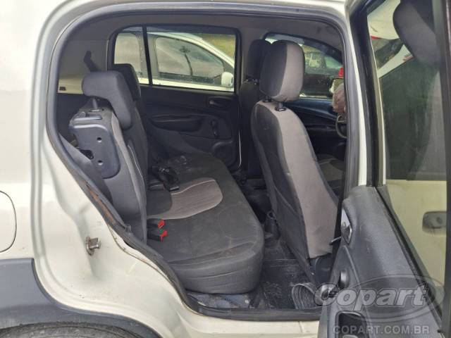 2017 FIAT UNO 