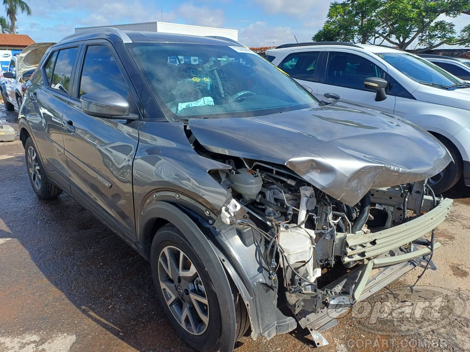 NISSAN KICKS 2024
