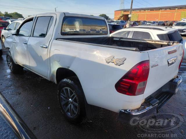 2021 TOYOTA HILUX CD 