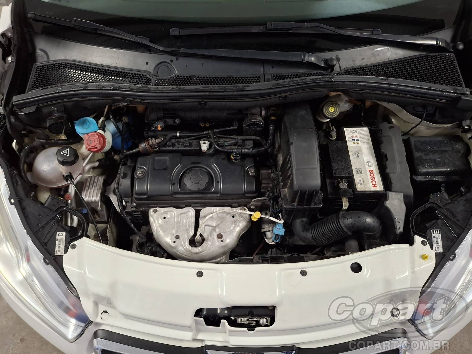 Foto 7 de 10: 2015 PEUGEOT 208