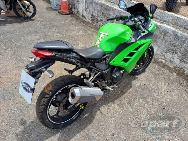 2013 KAWASAKI NINJA 300 