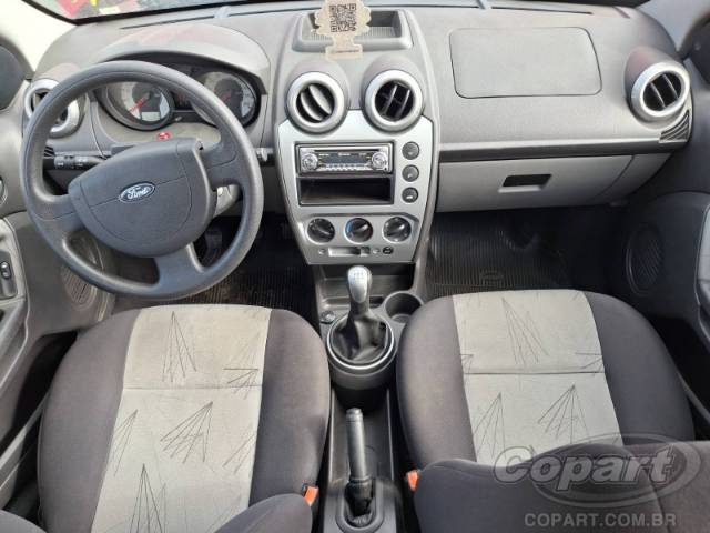 2010 FORD FIESTA 