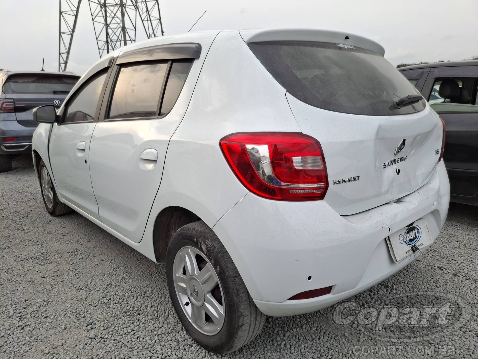 2015 RENAULT SANDERO — foto 3 de 15