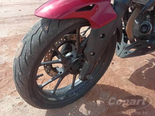 2025 HONDA CB 300F 
