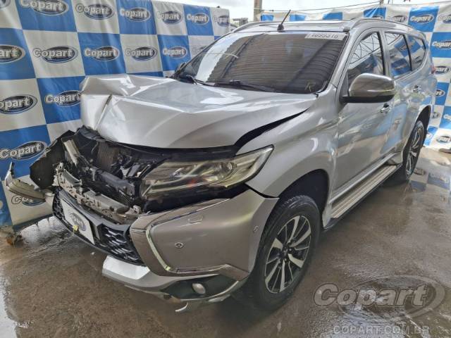 2020 MITSUBISHI PAJERO SPORT 