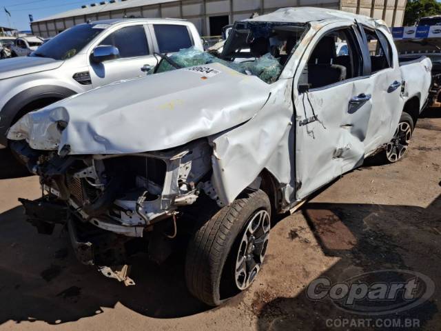 2023 TOYOTA HILUX CD 