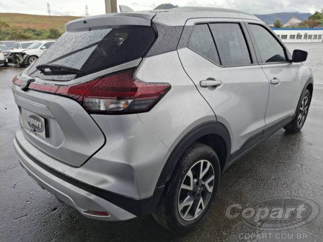 2024 NISSAN KICKS 