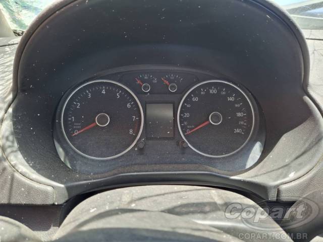 2014 VOLKSWAGEN VOYAGE 