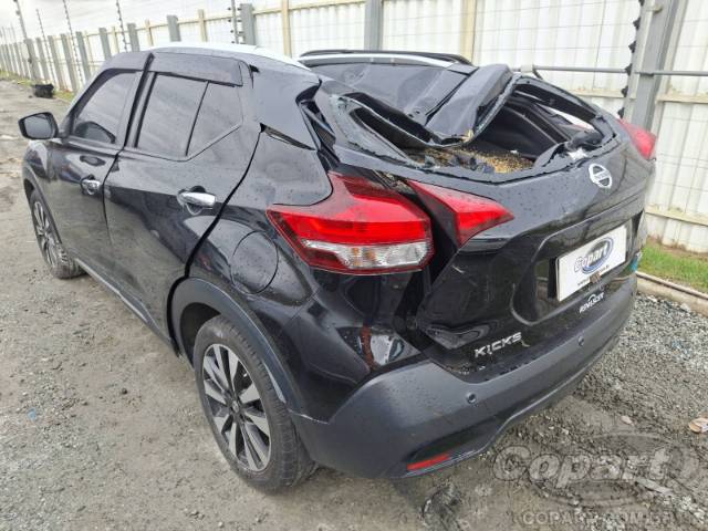 2018 NISSAN KICKS 