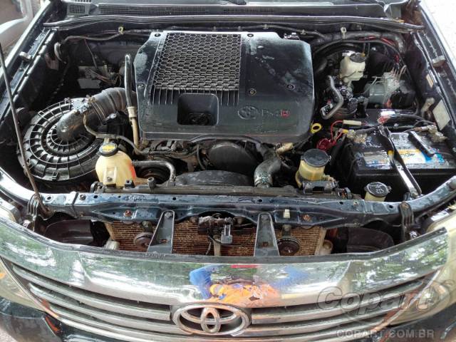 2013 TOYOTA HILUX SW4 