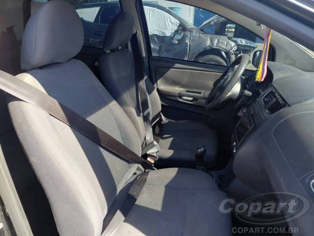 2011 VOLKSWAGEN FOX 