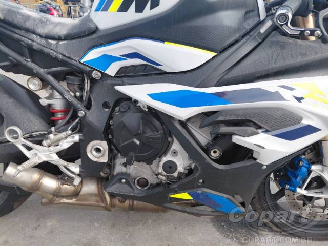 2025 BMW S 1000 