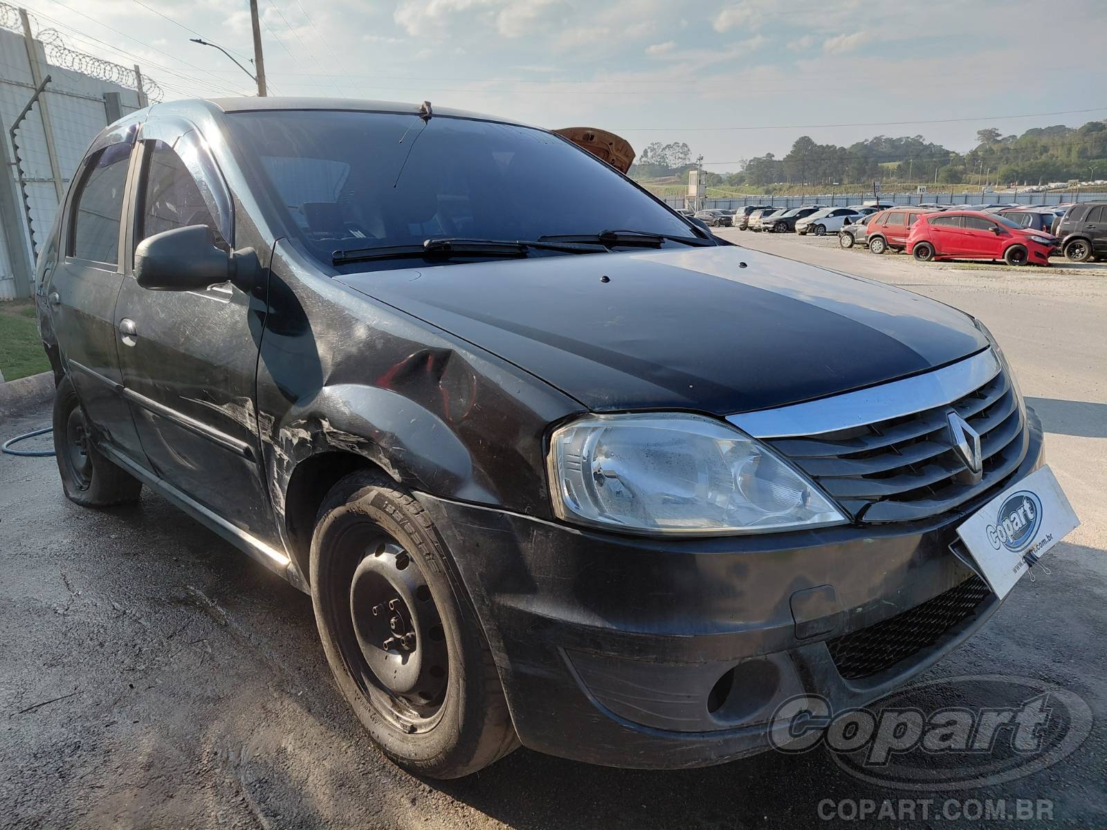Veículo Renault Logan Renault Logan 2010 2011 em leilão