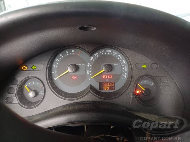 2011 CHEVROLET CLASSIC 