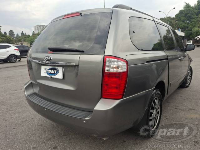 2011 KIA GRAND CARNIVAL 