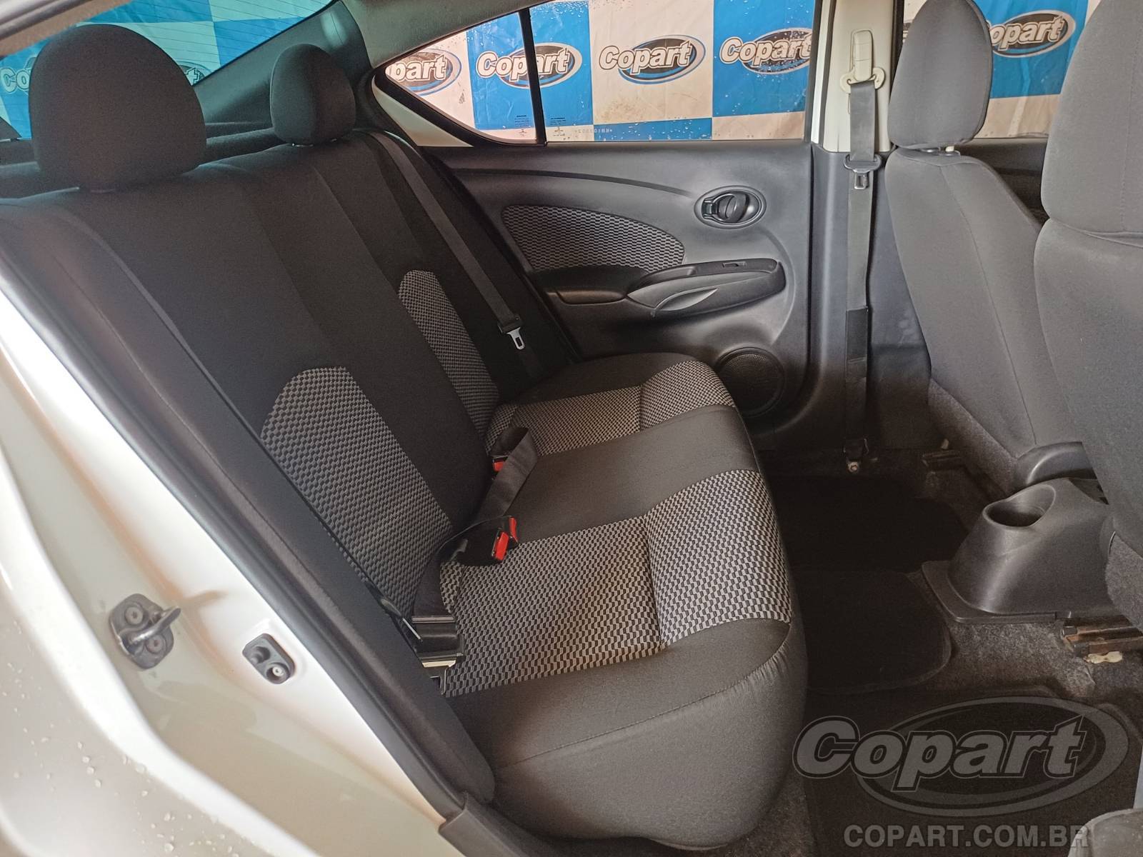 Foto 6 de 10: 2019 NISSAN VERSA