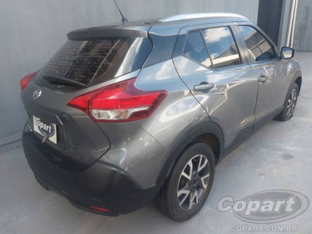 2019 NISSAN KICKS 
