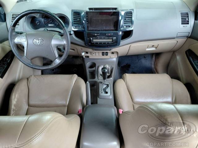 2013 TOYOTA HILUX SW4 