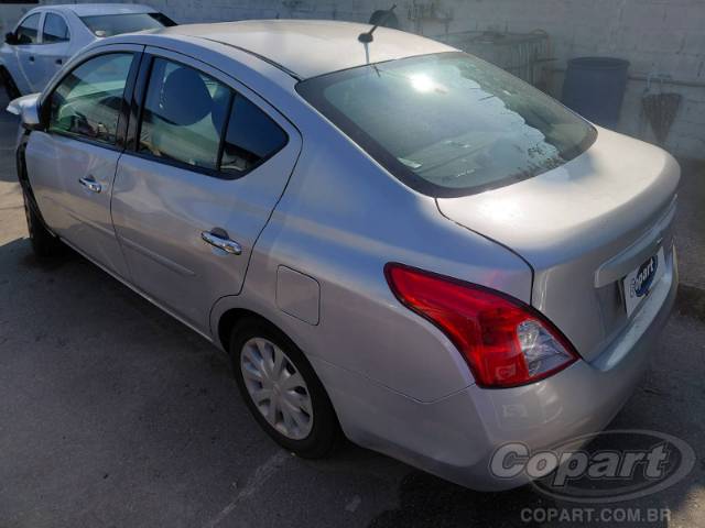 2014 NISSAN VERSA 