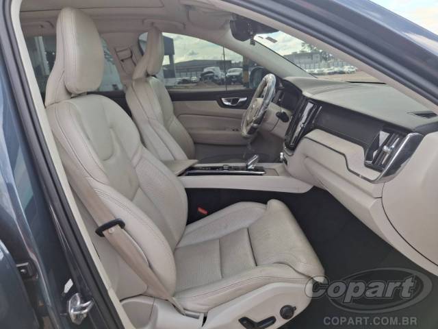 2021 VOLVO XC60 