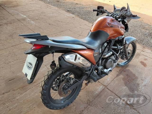 2014 HONDA XL700V 