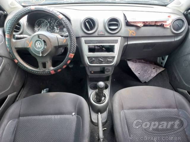 2016 VOLKSWAGEN VOYAGE 