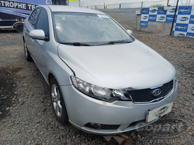 2010 KIA CERATO 