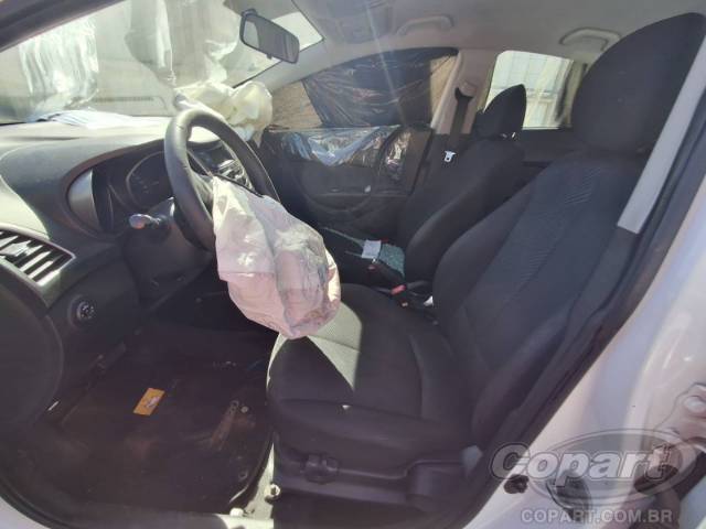 2015 HYUNDAI HB20 