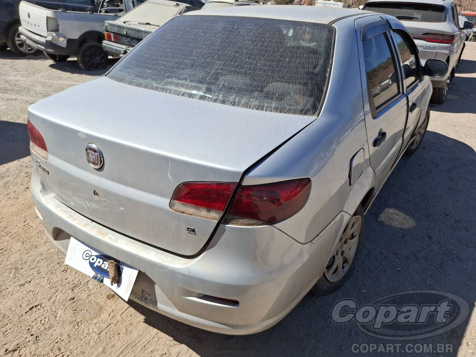 2013 FIAT SIENA — foto 4 de 10