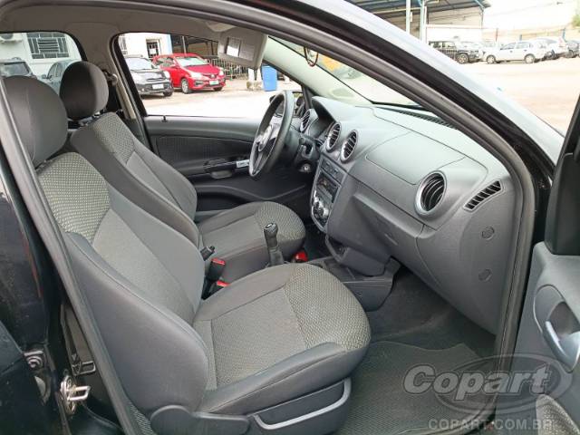 2013 VOLKSWAGEN GOL 
