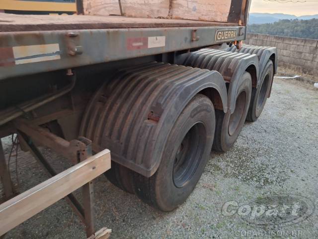 2015 GUERRA SEMI-REBOQUE 