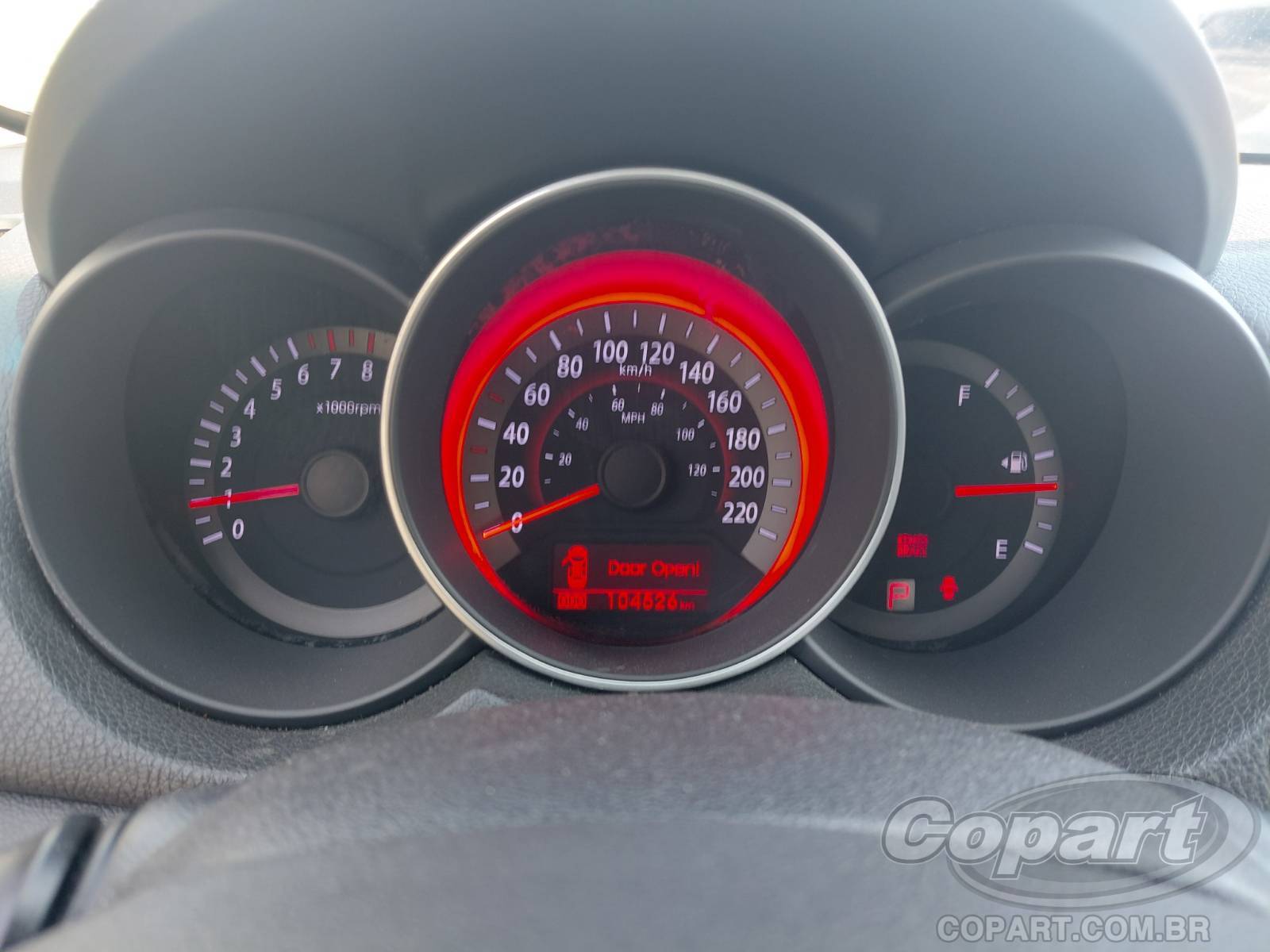 Foto 8 de 15: 2013 KIA CERATO