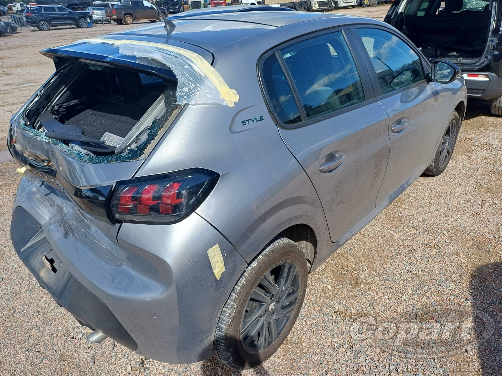 2023 PEUGEOT 208 — foto 4 de 10