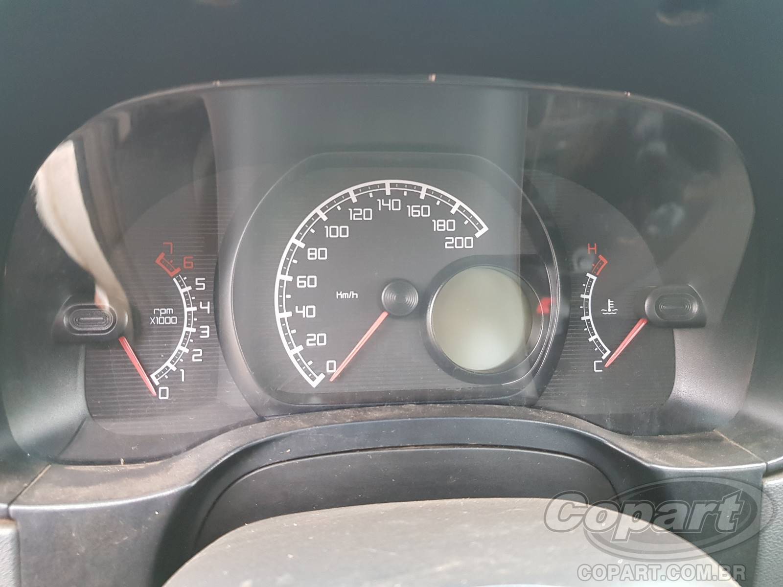 Foto 8 de 10: 2015 FIAT STRADA